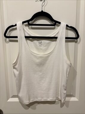 GAP White Scoop Neck Tank — Classic Ribbed Knit